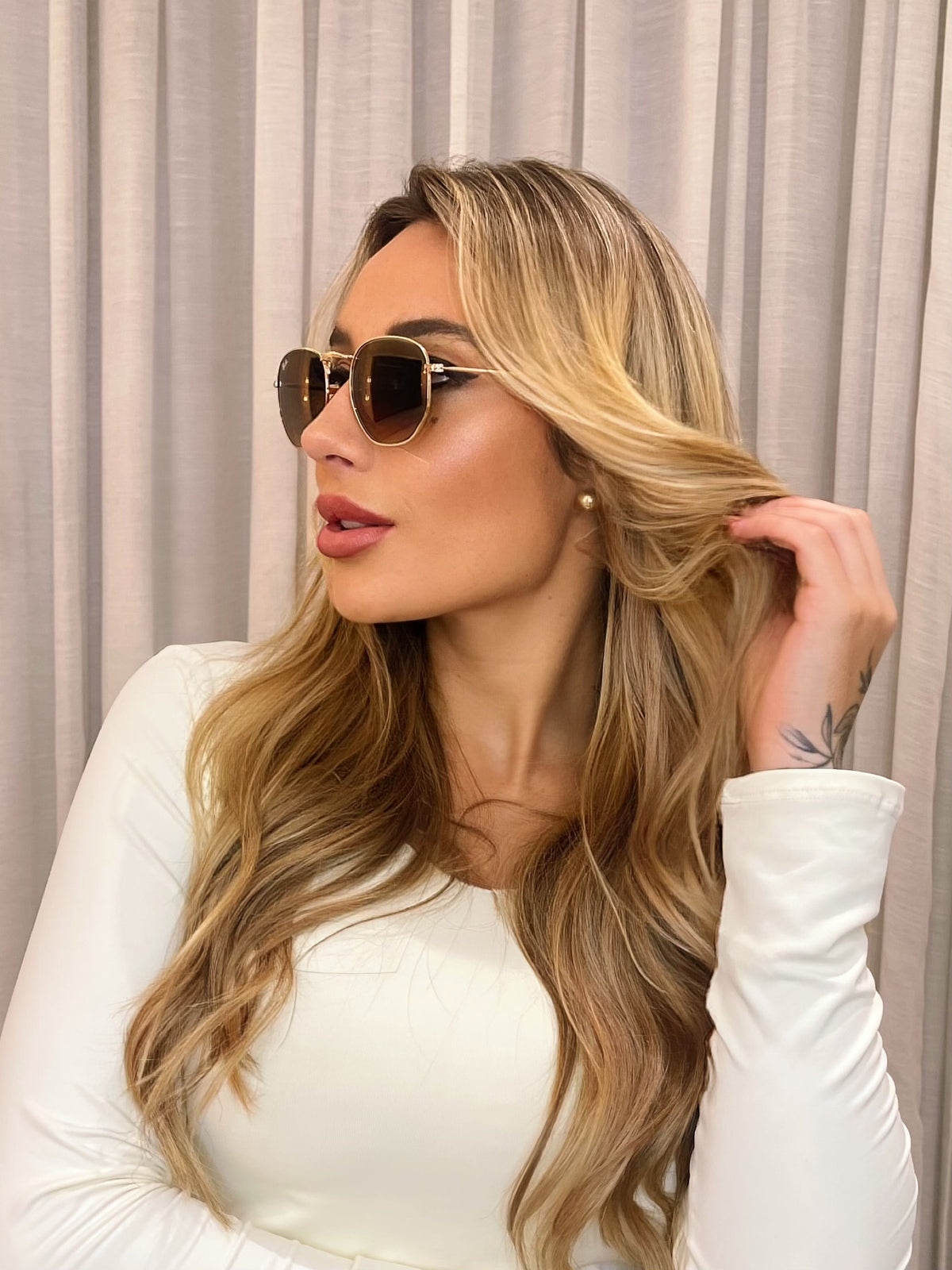 Óculos de Sol Ray-Ban Hexagonal Dourado Degradê