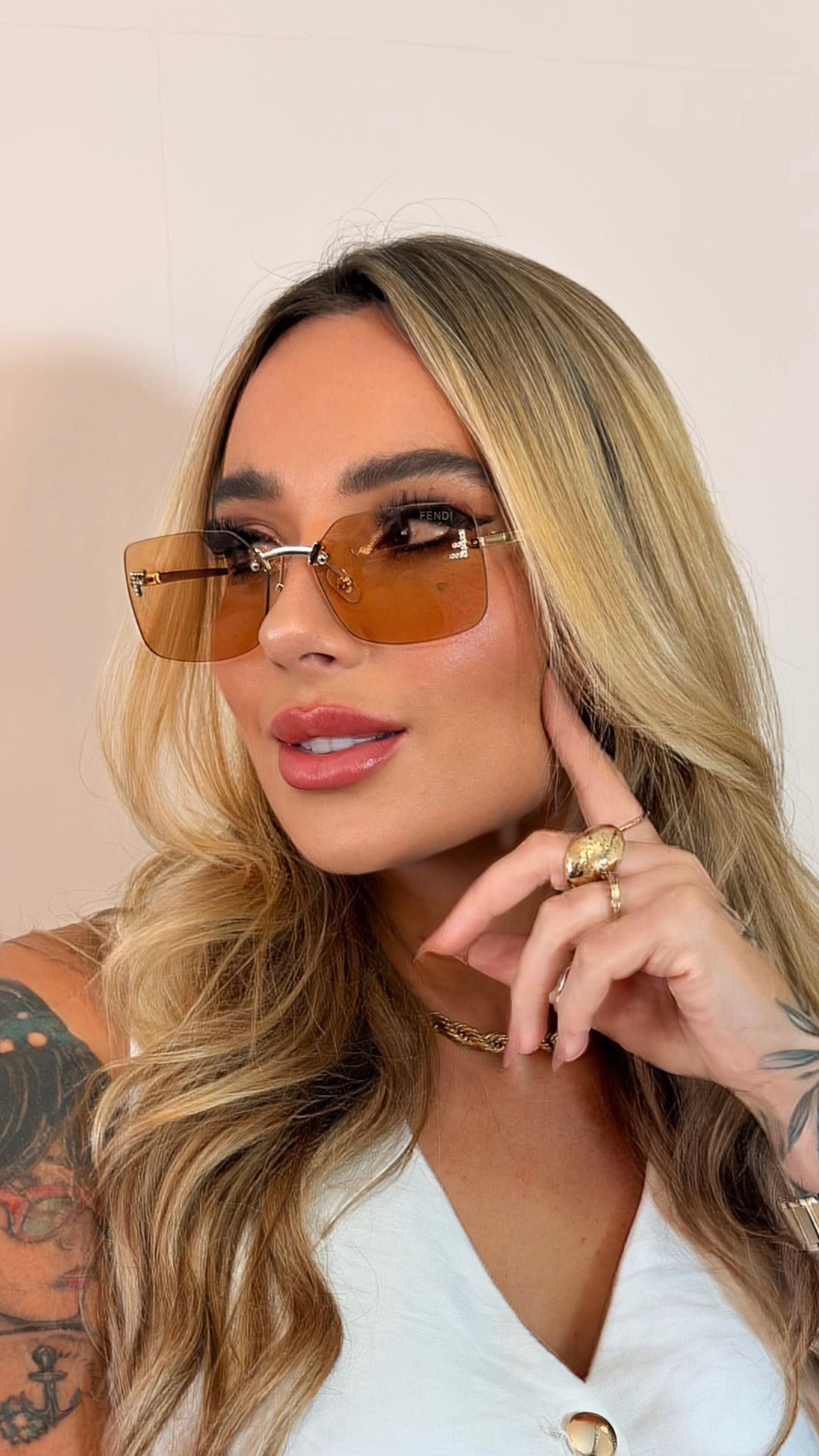 Óculos de Sol Fendi Rimless Dourado com Cristais