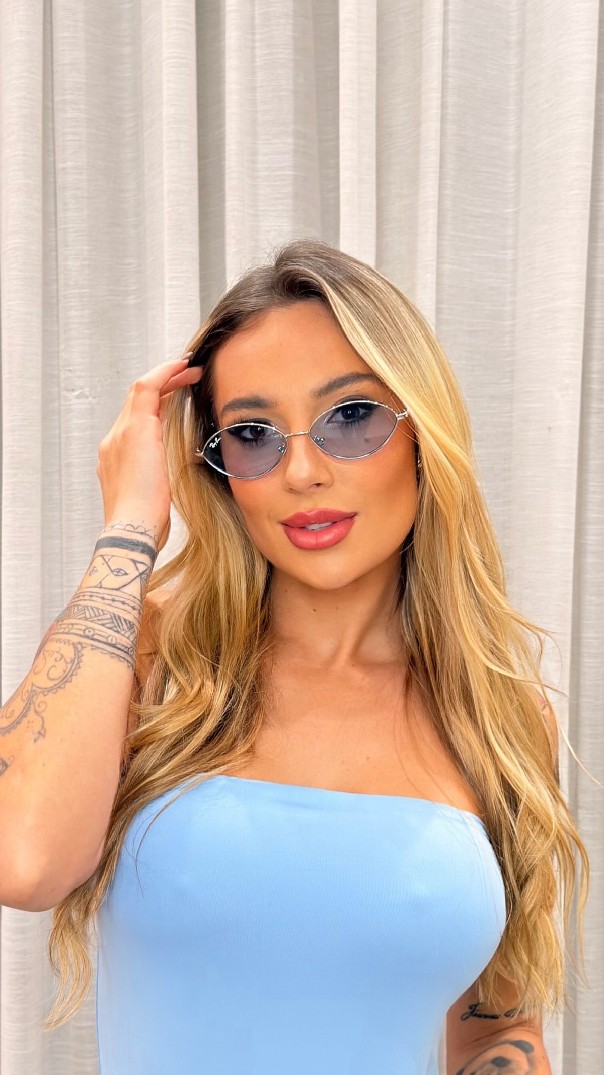 Óculos Oval Retrô Ray-Ban Lente Azul Degradê