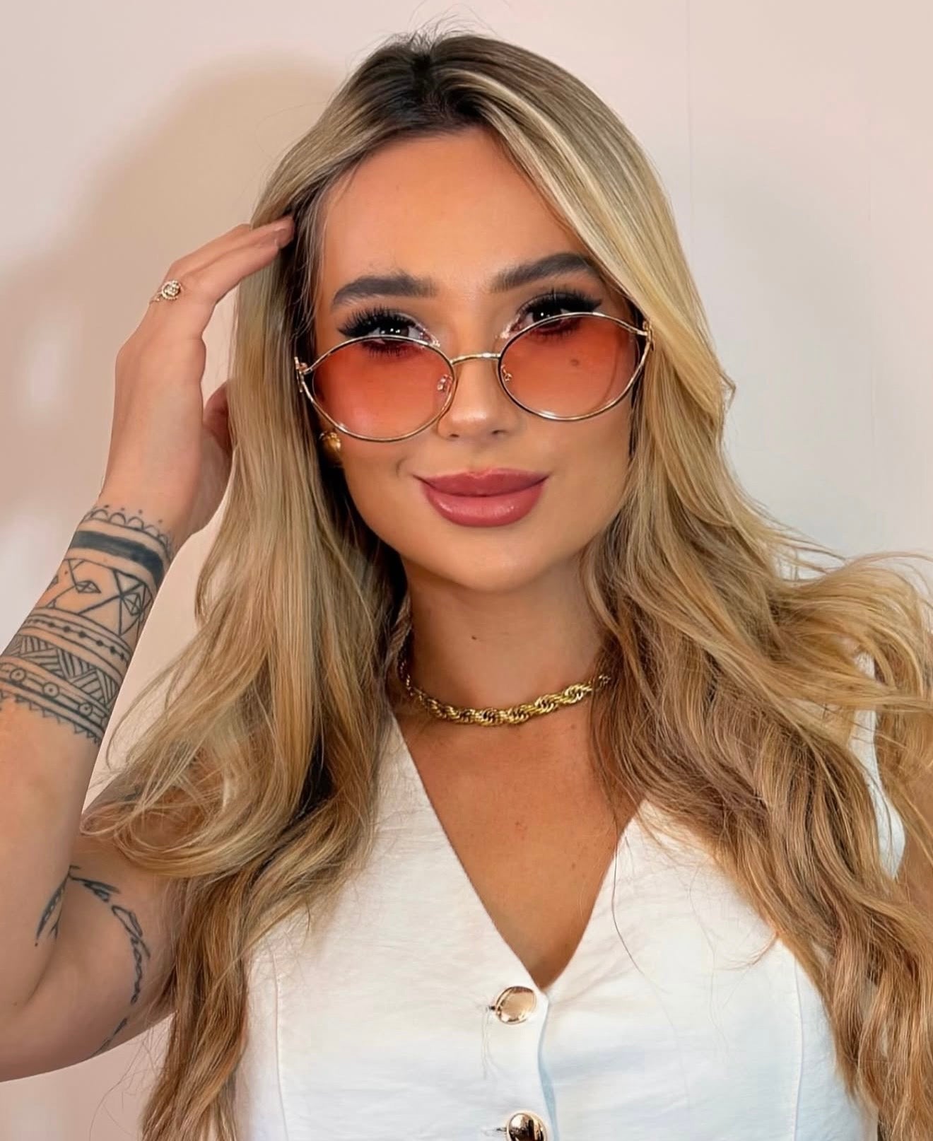 Óculos de Sol Loewe Hexagonal Dourado com Lentes Rosa