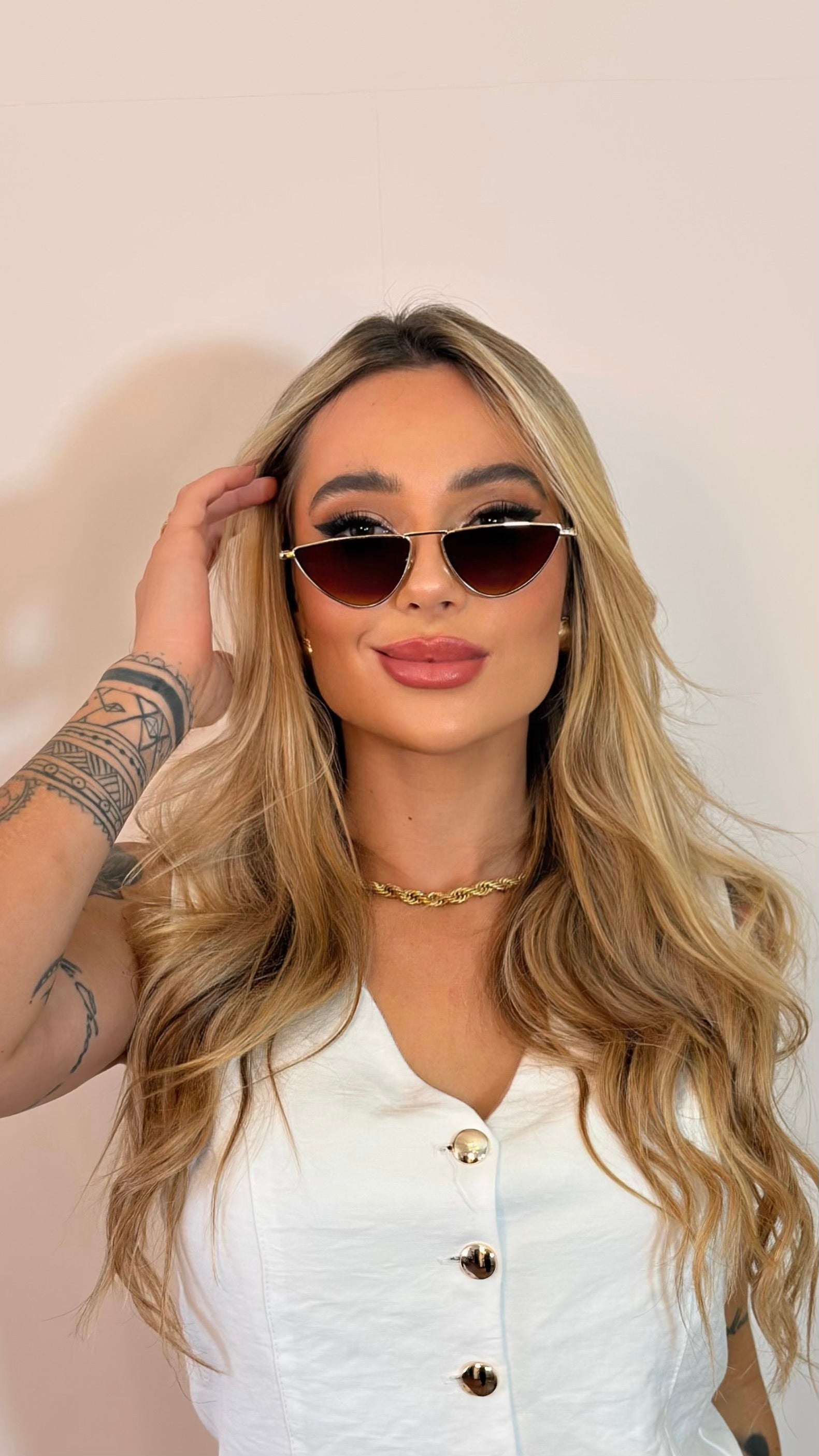 Óculos de Sol Feminino Gatinho Dourado Lente Degradê