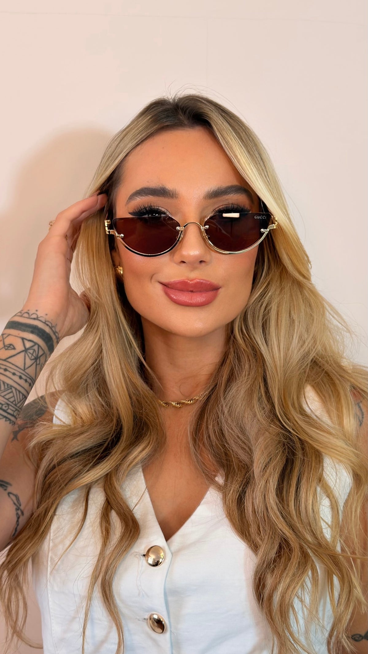 Óculos de Sol Gucci Gatinho Gold com Lentes Degradê