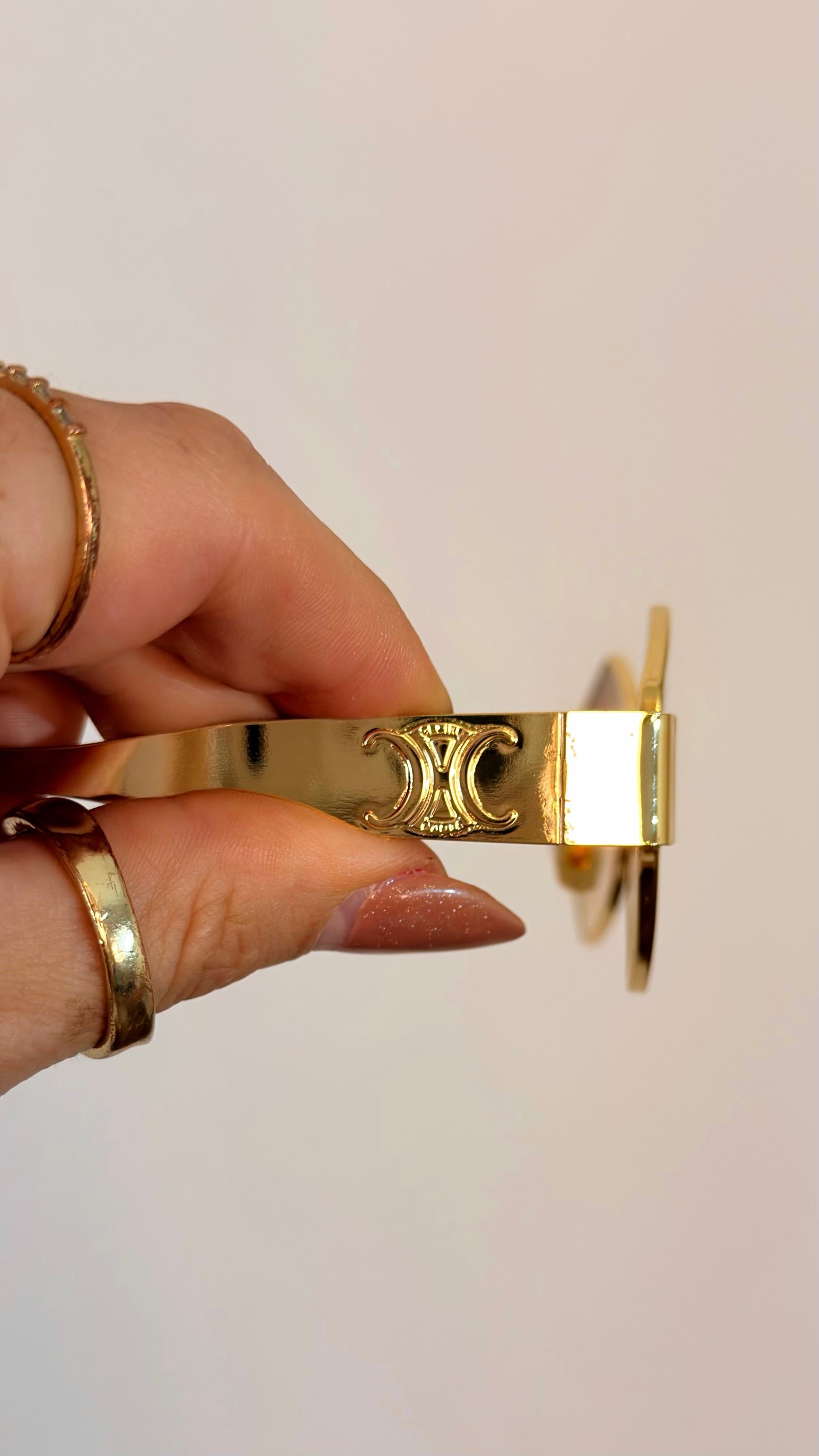 Óculos de Sol Celine Hexagonal Dourado com Lente Degradê