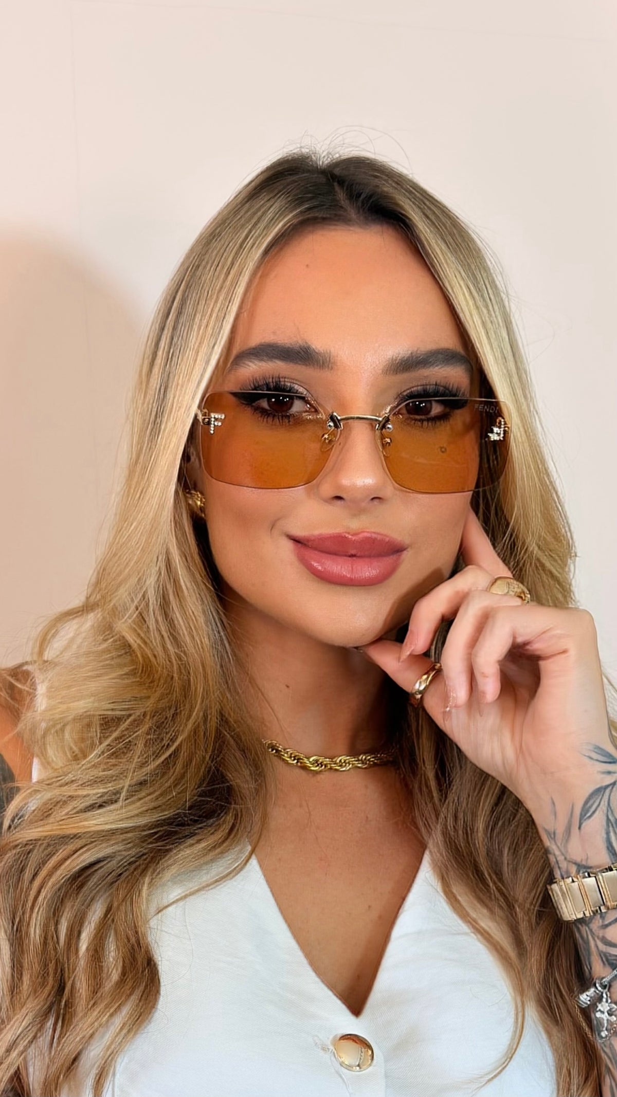 Óculos de Sol Fendi Lentes Degradê Armação Metálica