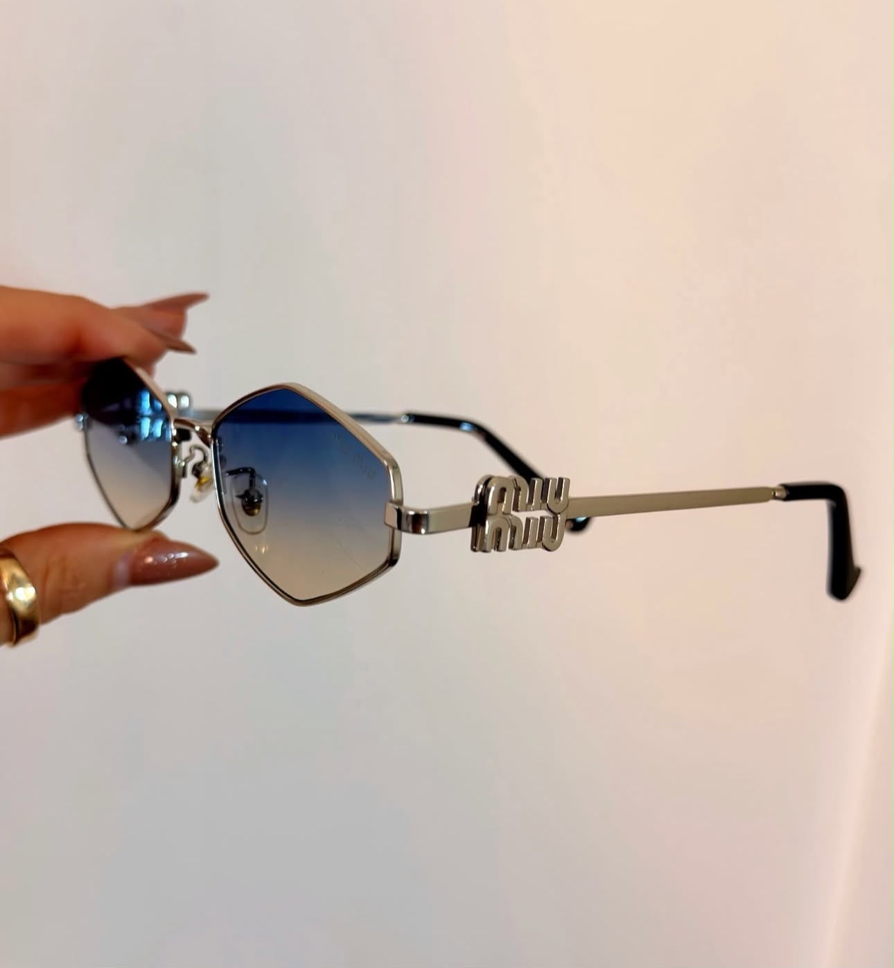 Óculos de Sol Miu Miu Hexagonal prateado com Lente azul Degradê