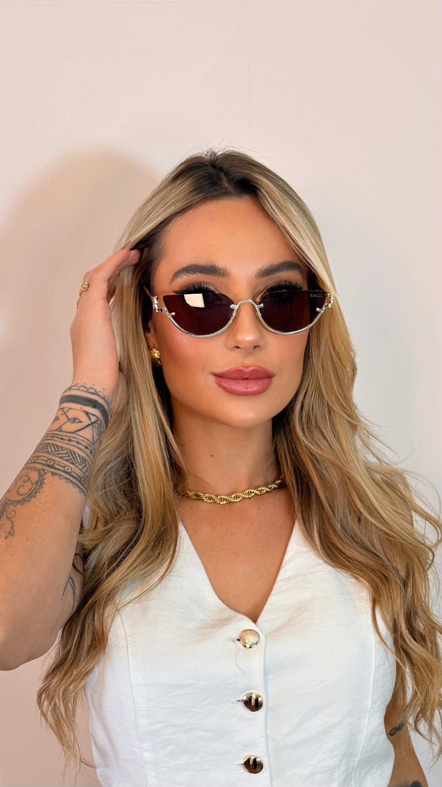 Óculos de Sol Gucci Gatinho Gold com Lentes Degradê