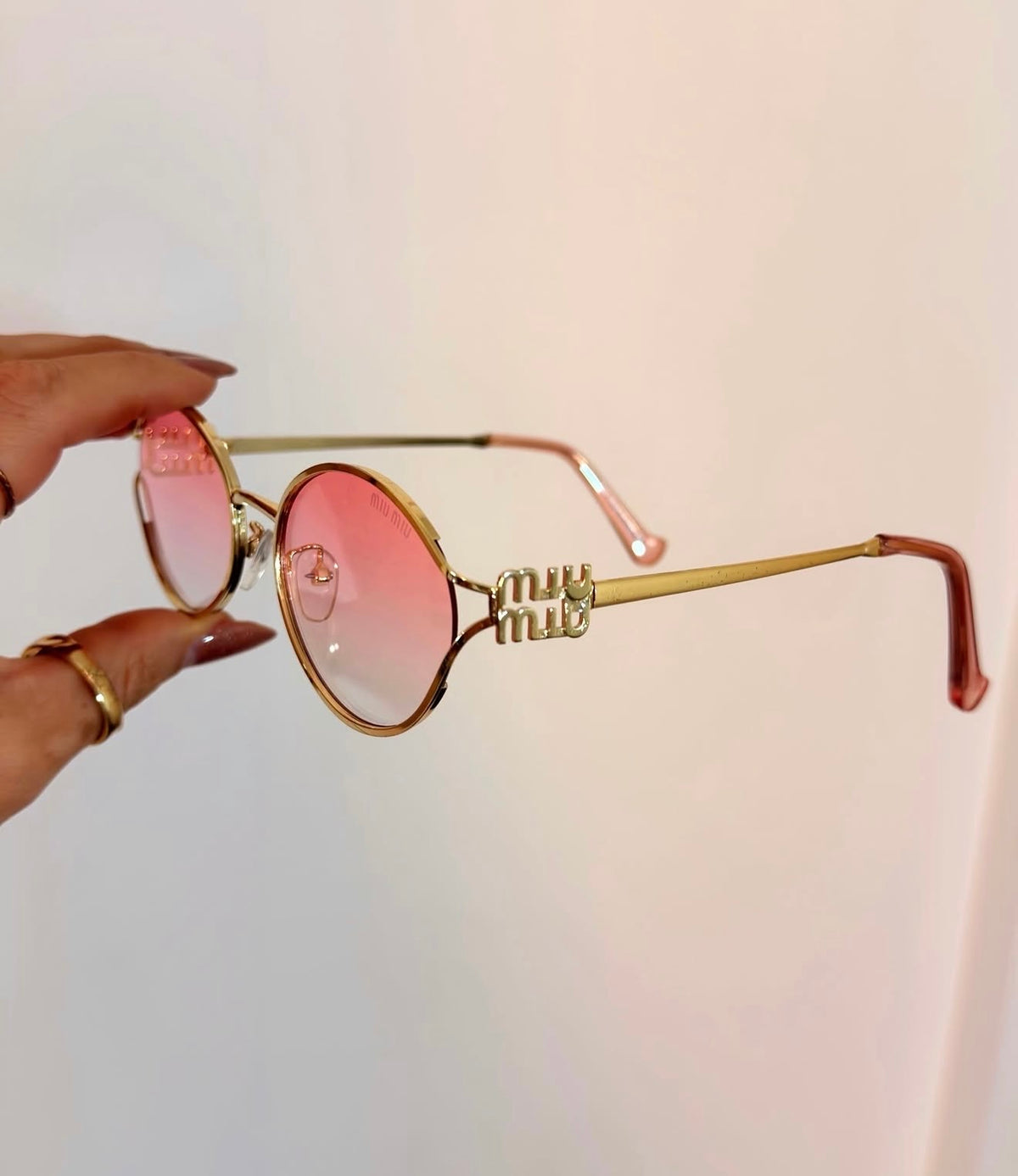 Óculos de Sol Loewe Hexagonal Dourado com Lentes Rosa