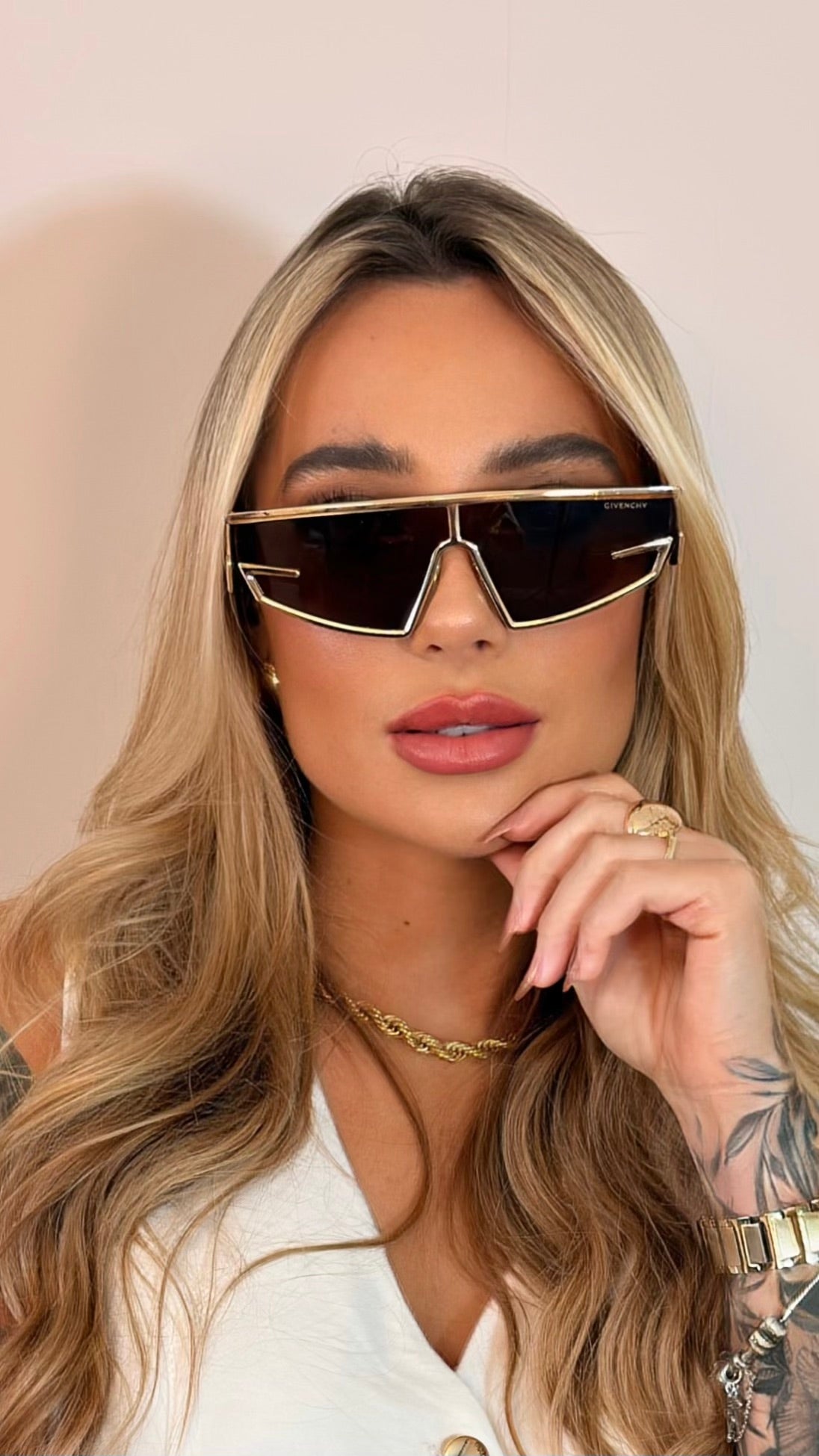 Óculos de Sol Givenchy Shield Dourado Proteção UV