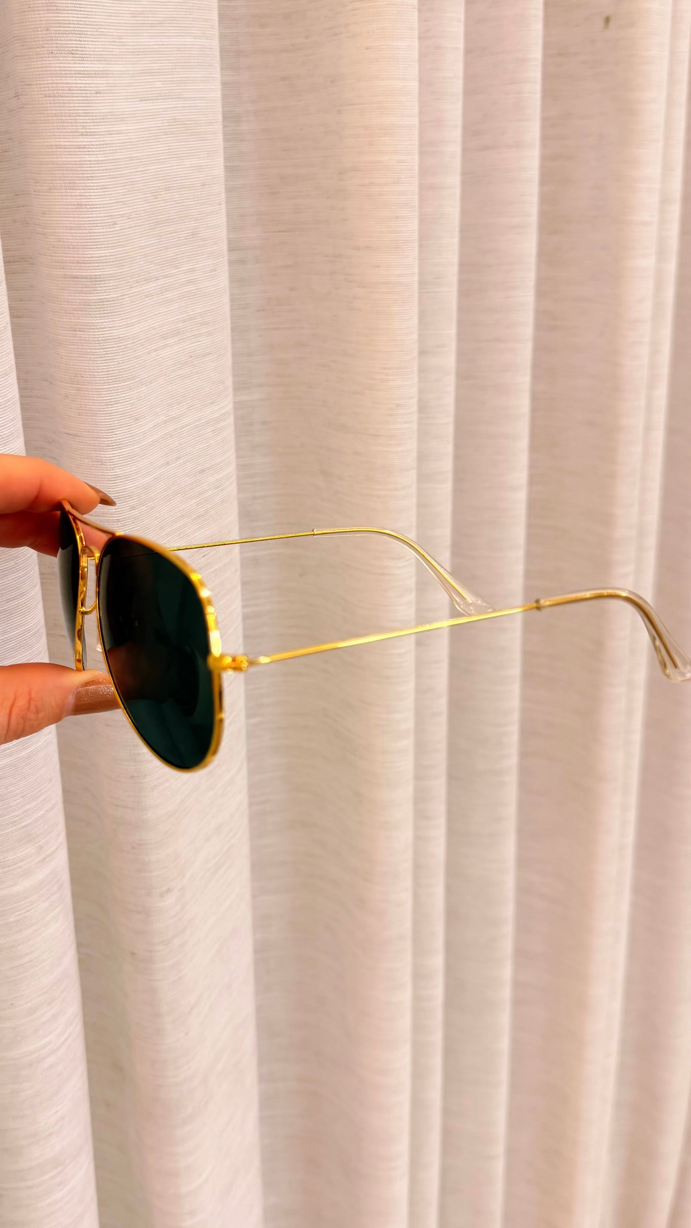 Óculos de Sol Aviador Ray-Ban Dourado Lentes Escuras