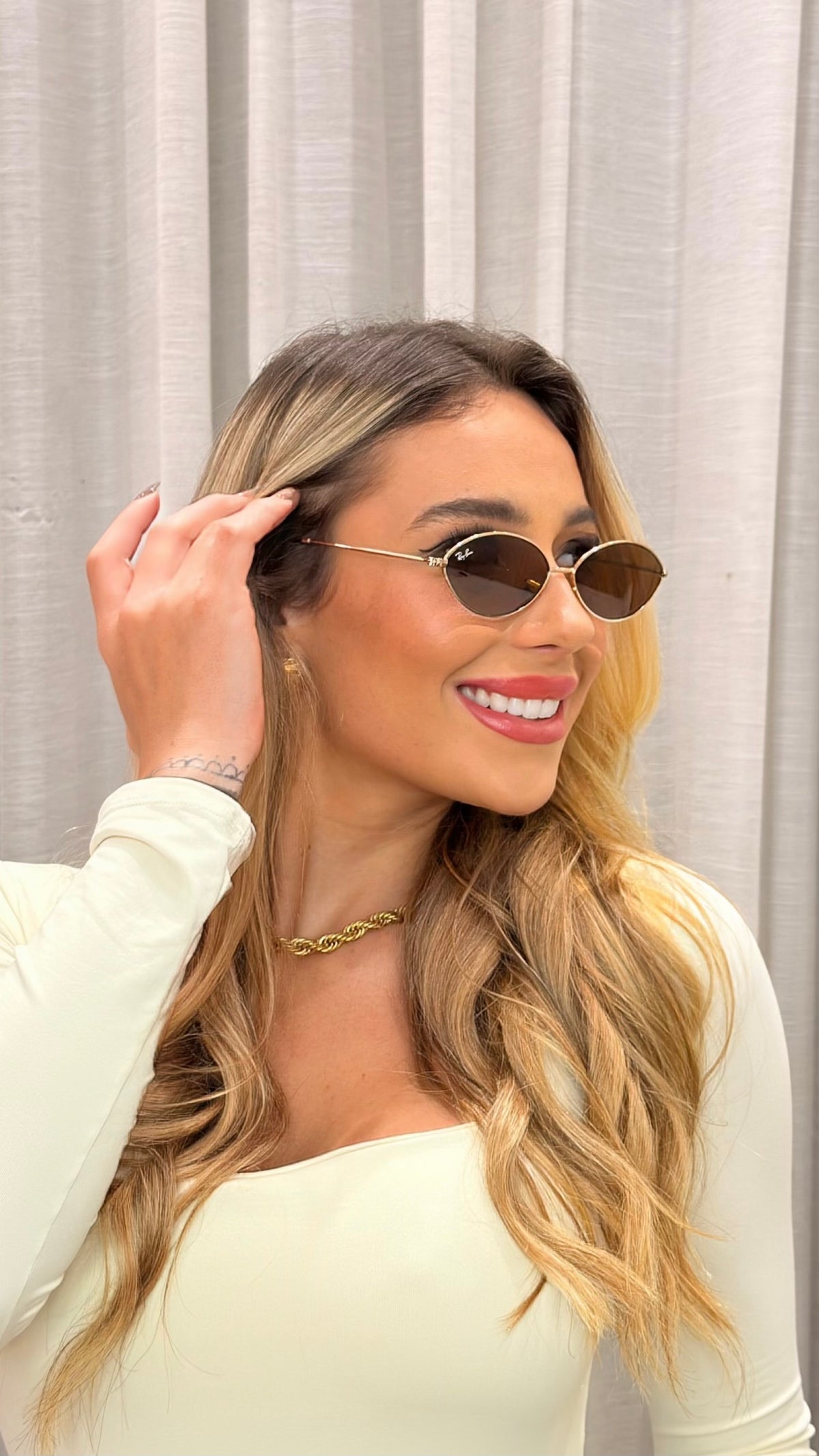Óculos Ray-Ban Oval Dourado Lente Marrom Degradê