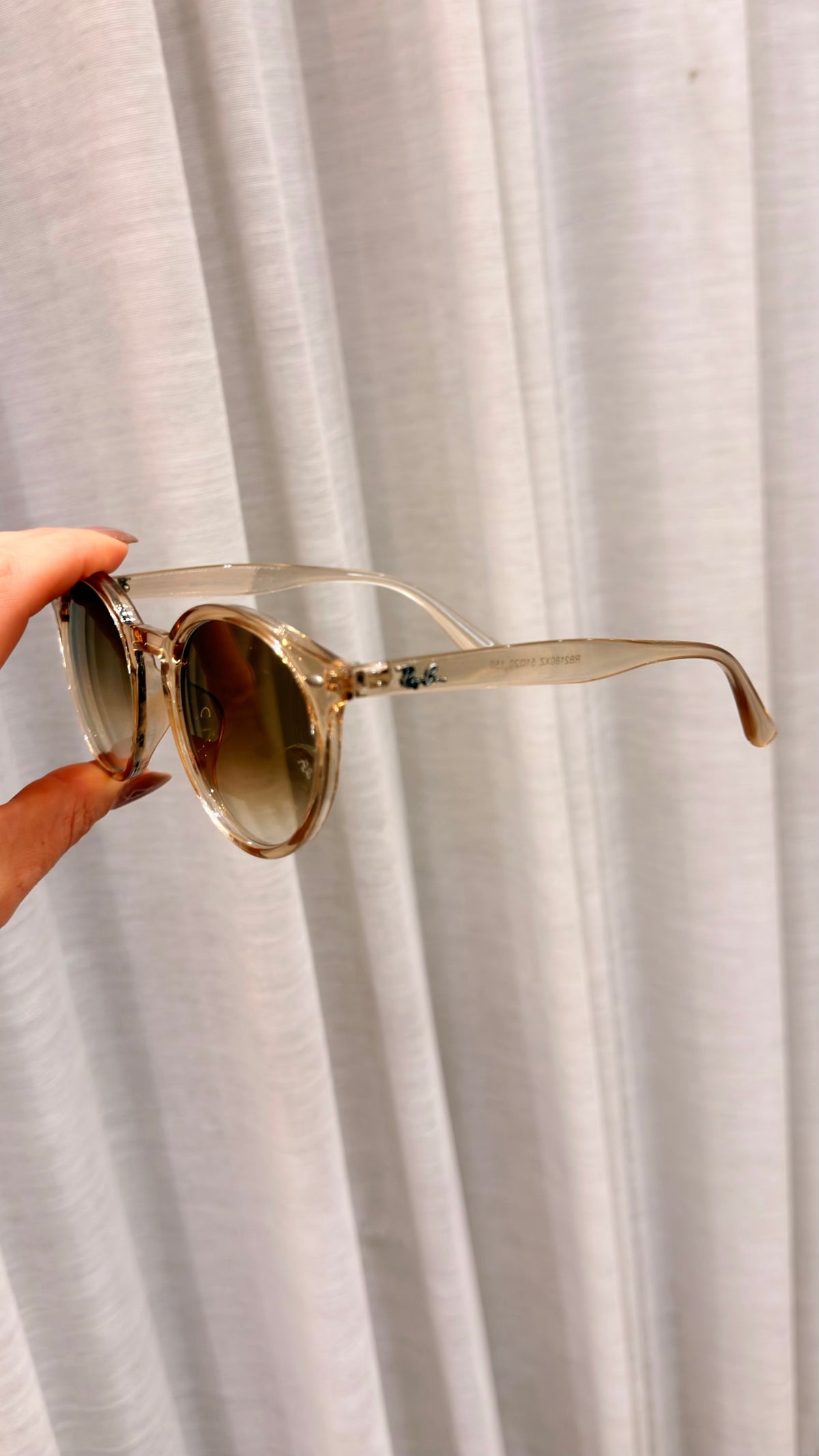 Óculos de Sol Ray-Ban Round Transparente Nude