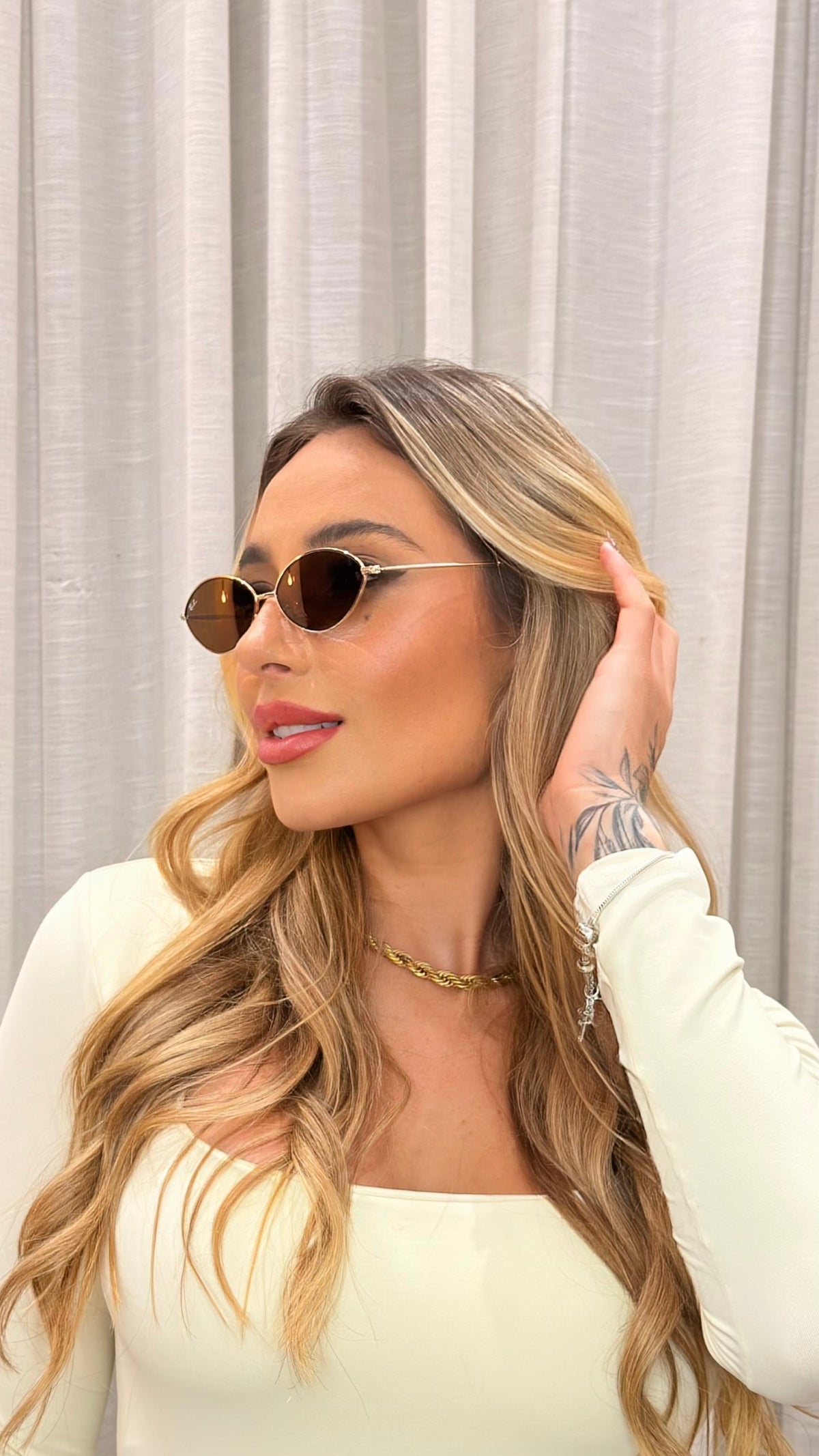 Óculos Ray-Ban Oval Dourado Lente Marrom Degradê